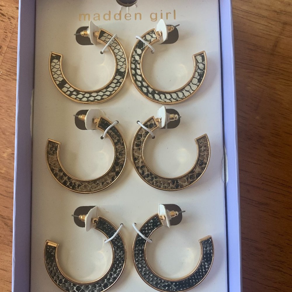 Madden Girl animal print earrings